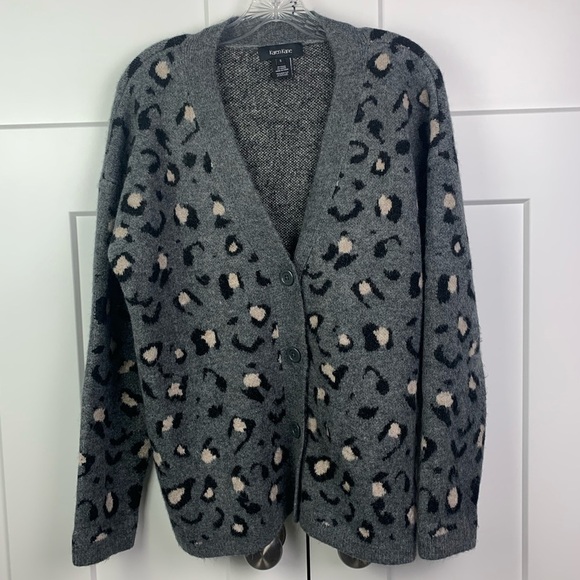 Karen Kane SMALL Animal Jacquard Cardigan Sweater Gray Button Front Plush - Picture 1 of 8